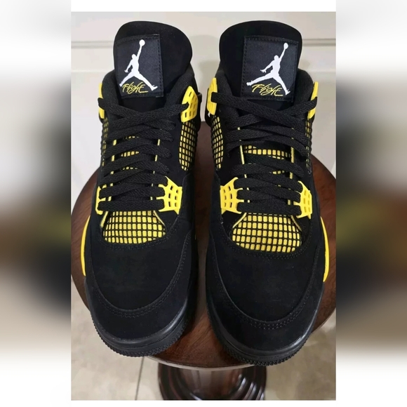 Nike Air Jordan 4 Retro Thunder DH6927-017 Men US 10/ Women size 11.5 New In Box - Picture 4 of 16